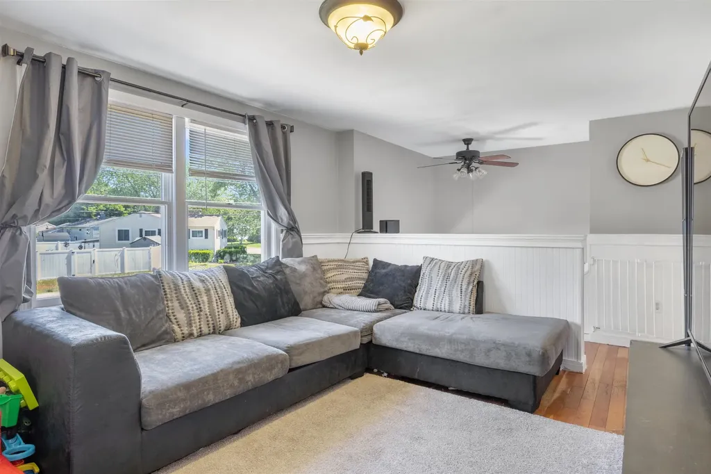 35 Western Avenue Rochester NH 03867