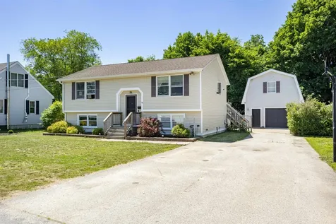 35 Western Avenue Rochester NH 03867