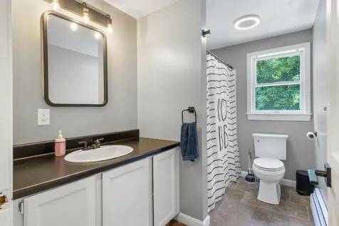 35 Western Avenue Rochester NH 03867