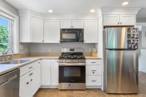 35 Western Avenue Rochester NH 03867