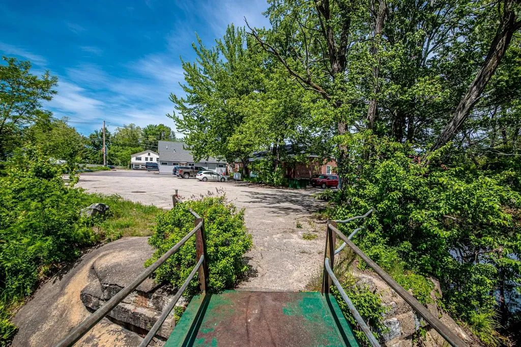45 Main Street Conway NH 03813