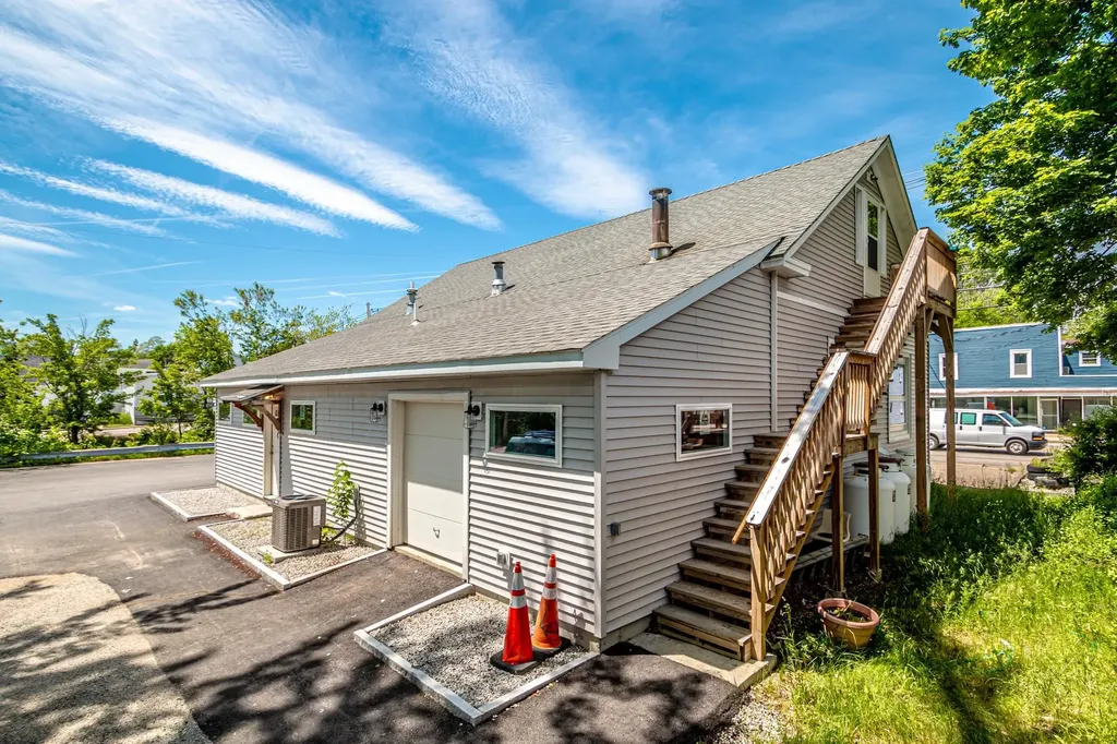 45 Main Street Conway NH 03813
