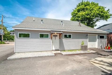 45 Main Street Conway NH 03813