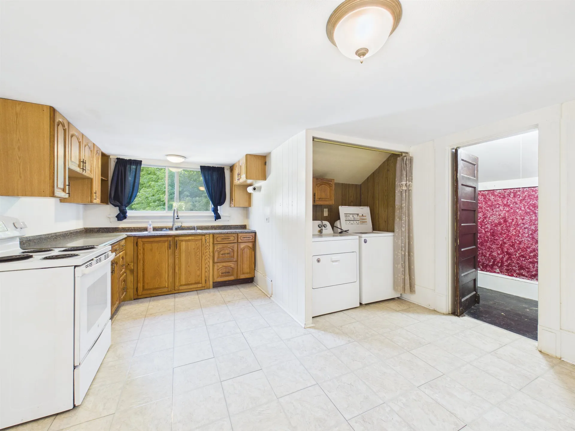 77 High Street Hinsdale NH 03451