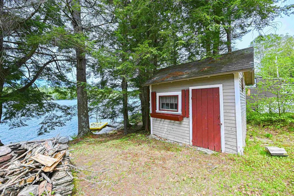 154 Crescent Lake Road Acworth NH 03601