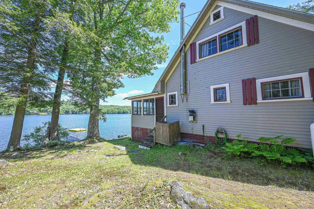154 Crescent Lake Road Acworth NH 03601