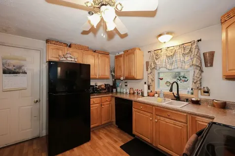 23 Bonnie Heights Lane Hudson NH 03051