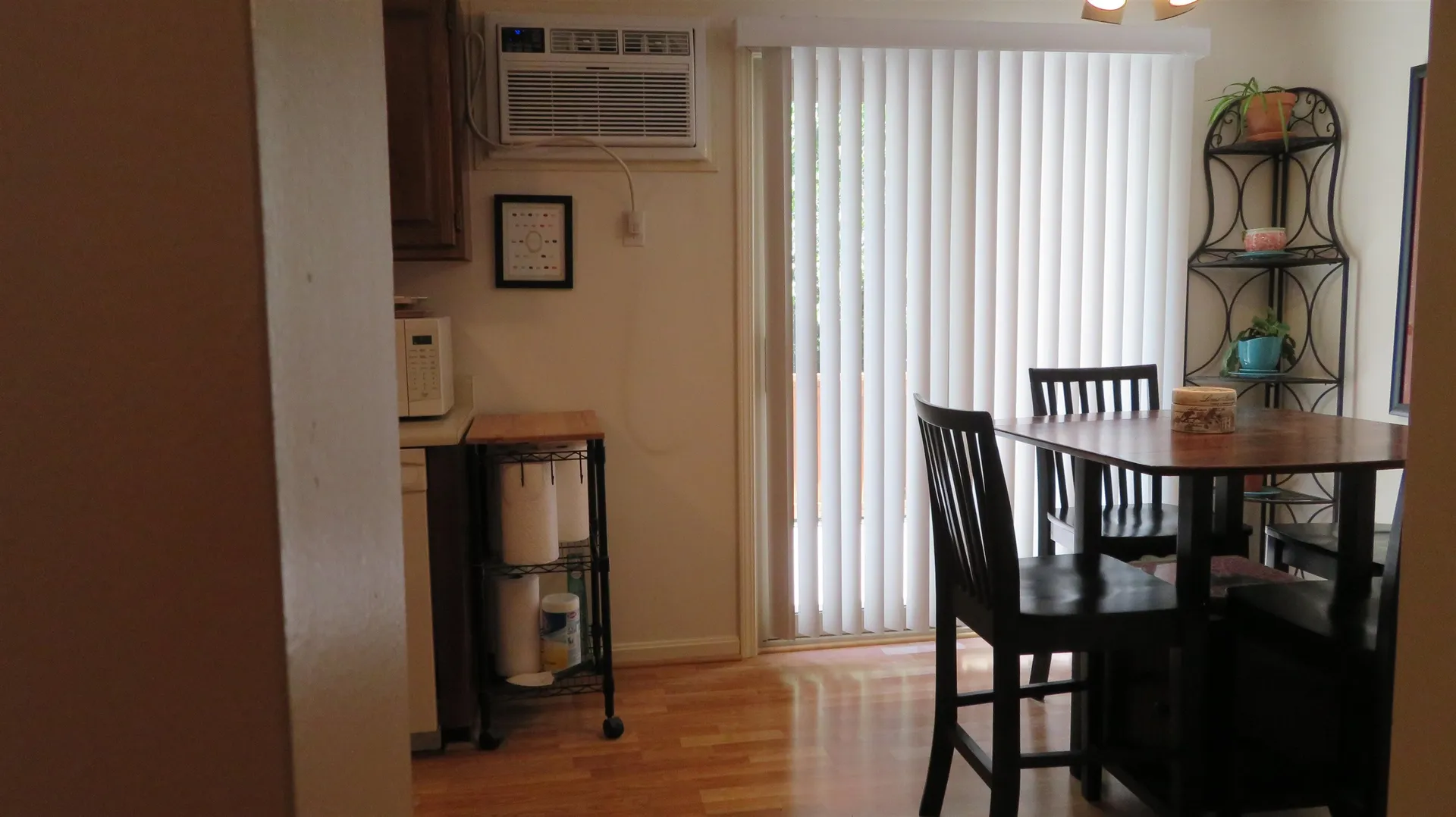 17 Oakwood Circle Goffstown NH 03045