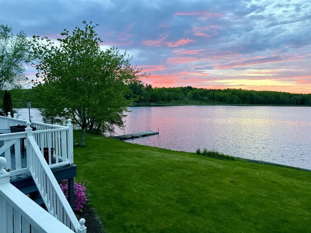 95 Lakeshore Drive Gilmanton NH 03227