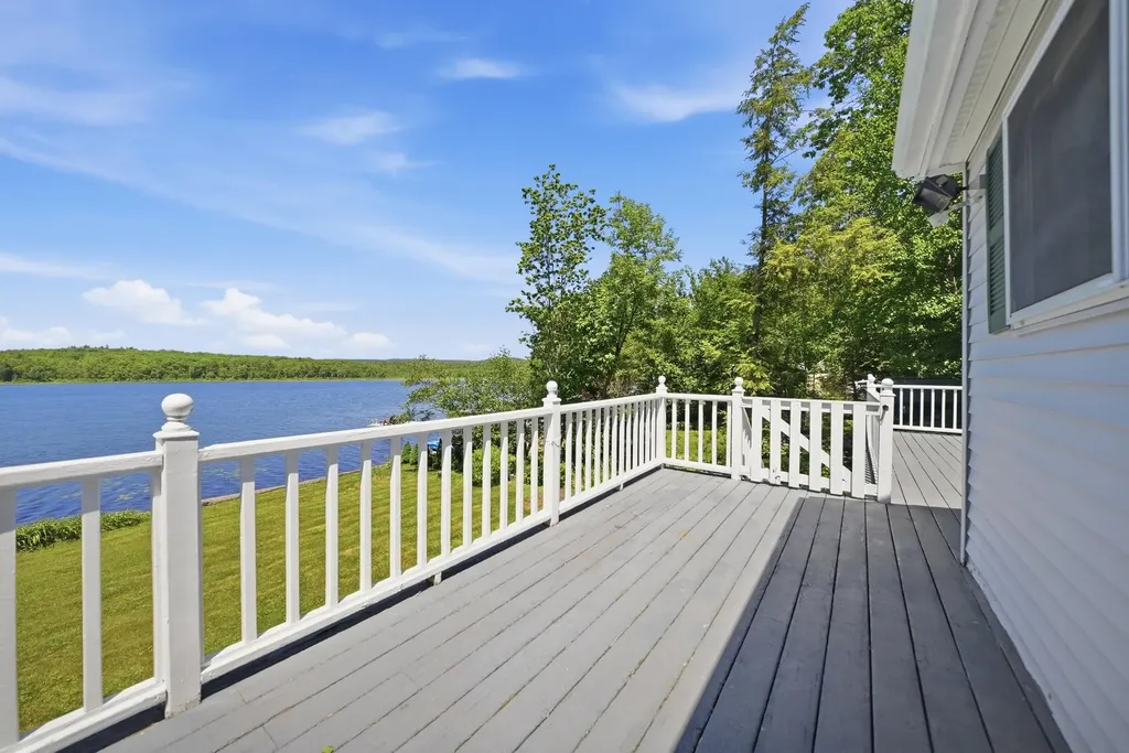 95 Lakeshore Drive Gilmanton NH 03227