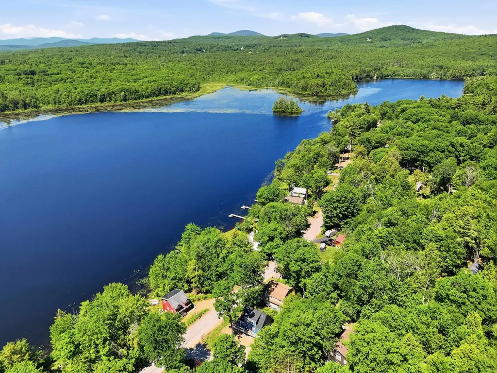 95 Lakeshore Drive Gilmanton NH 03227