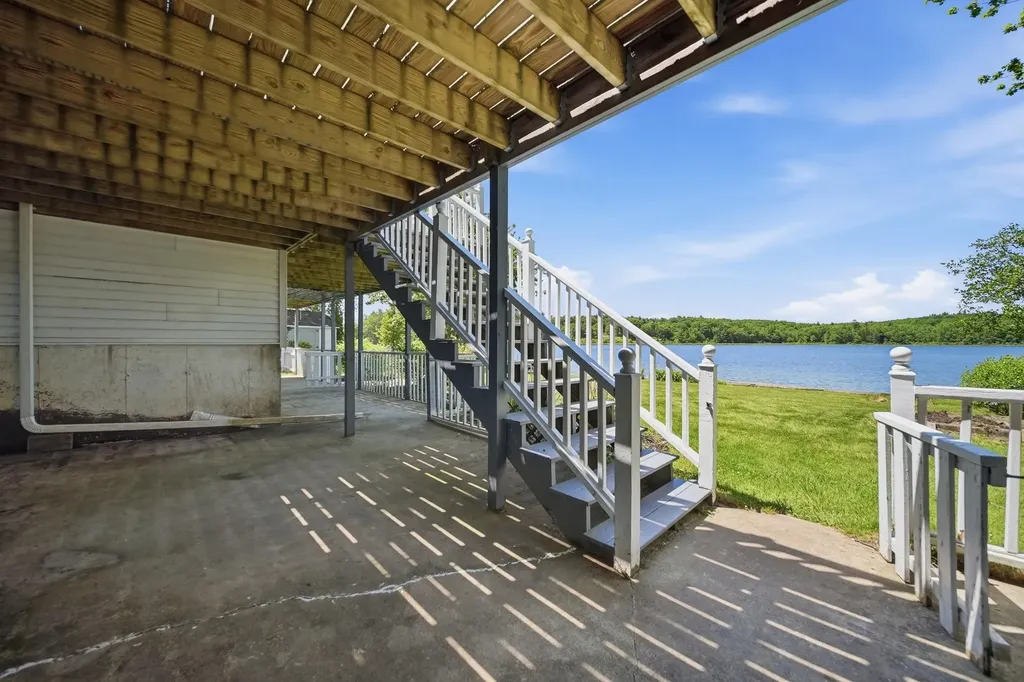 95 Lakeshore Drive Gilmanton NH 03227