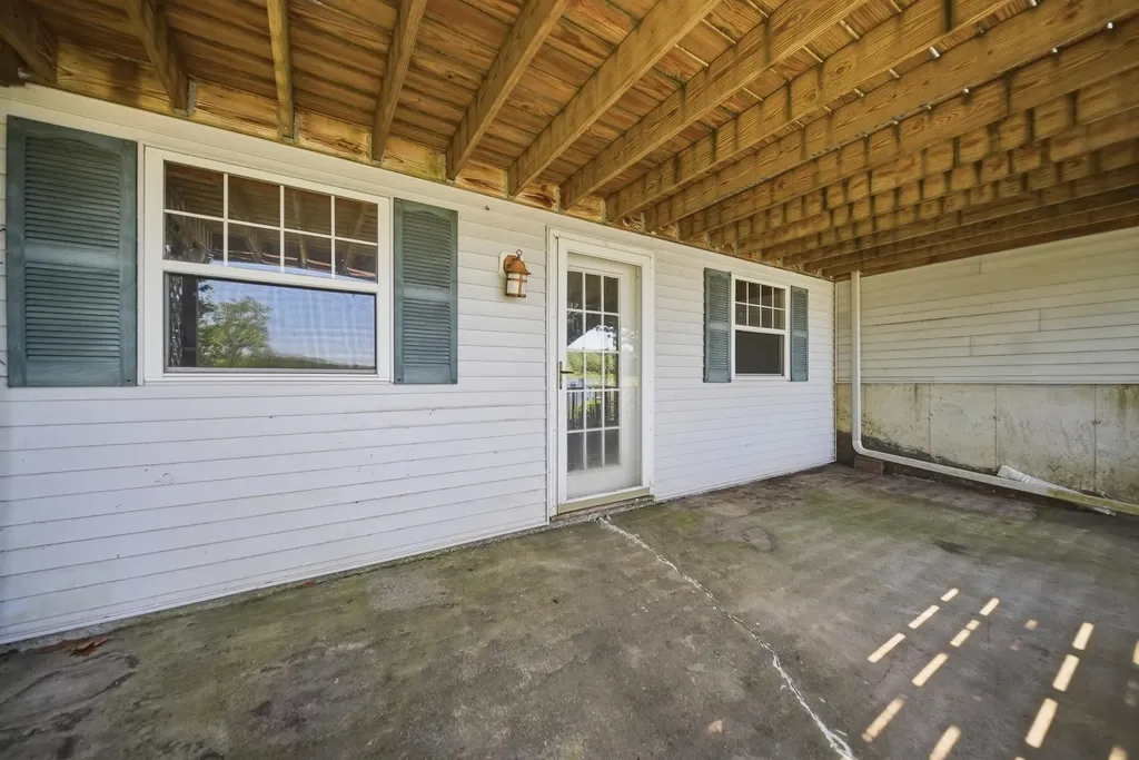 95 Lakeshore Drive Gilmanton NH 03227