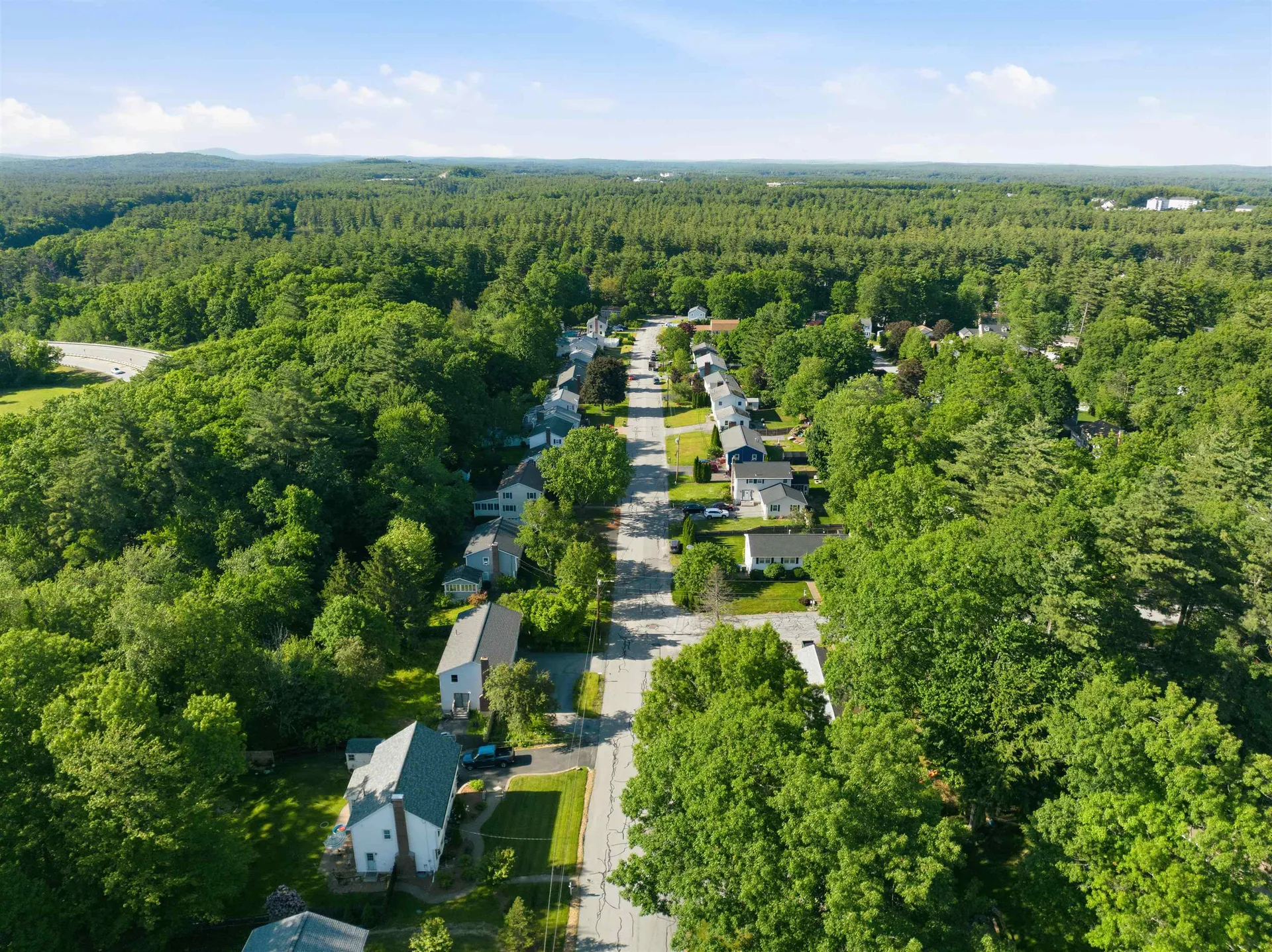 8 Bennington Road Nashua NH 03064
