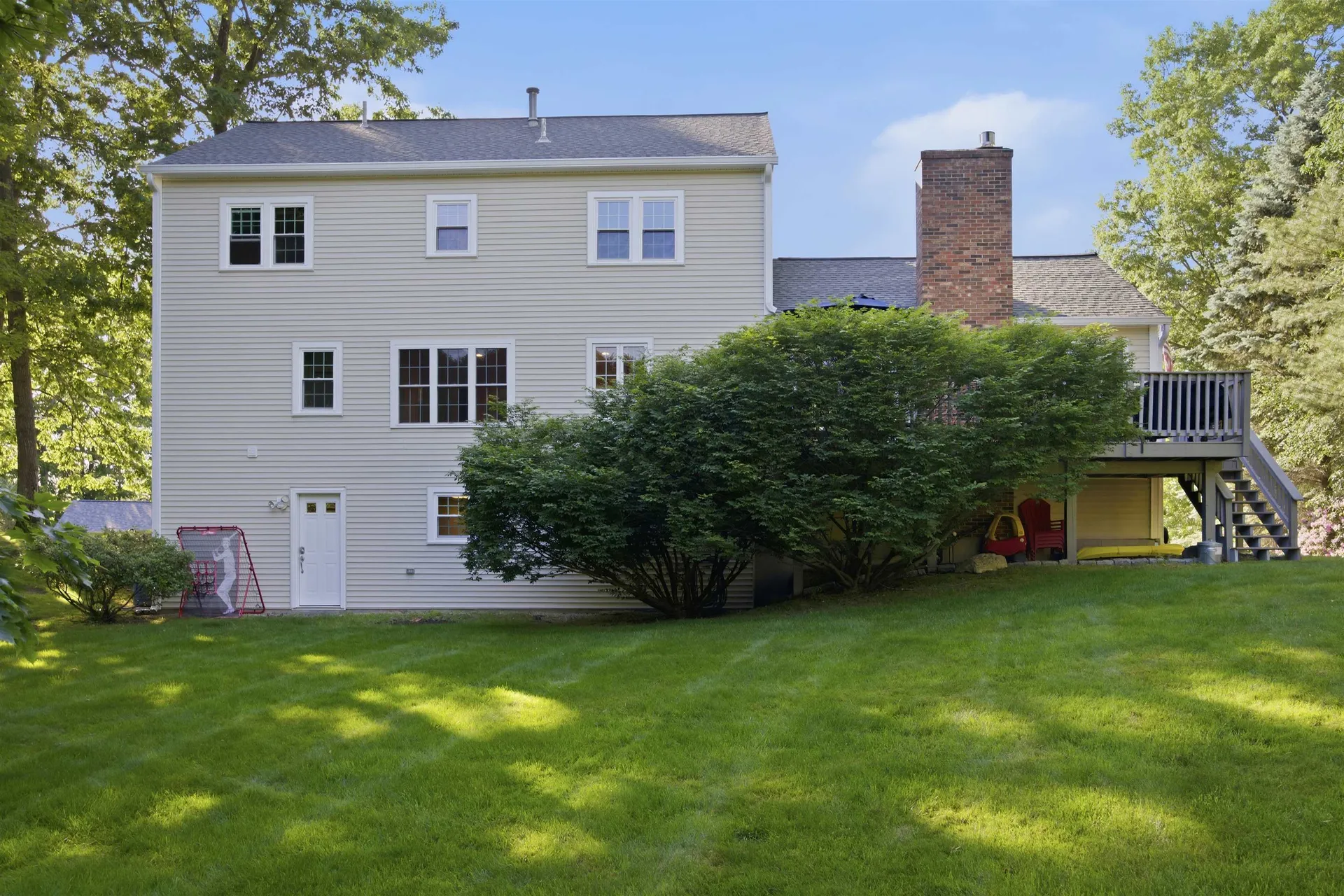 8 Bennington Road Nashua NH 03064