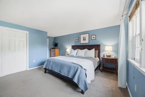8 Bennington Road Nashua NH 03064