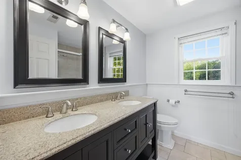 8 Bennington Road Nashua NH 03064