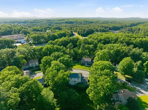 8 Bennington Road Nashua NH 03064