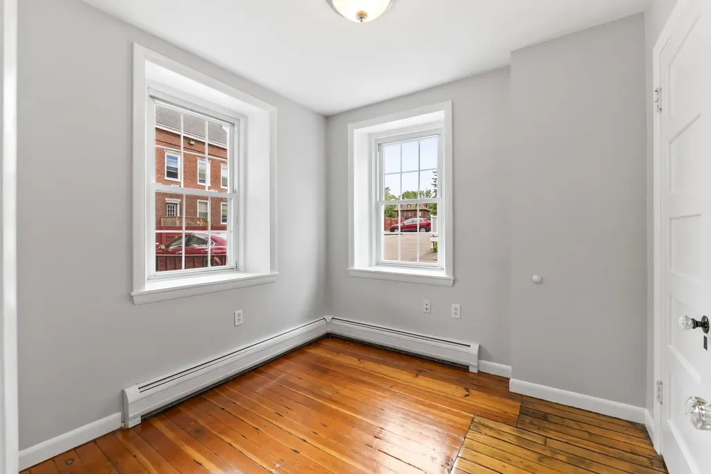 412 2nd Street Rollinsford NH 03869