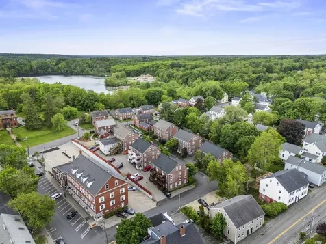 412 2nd Street Rollinsford NH 03869