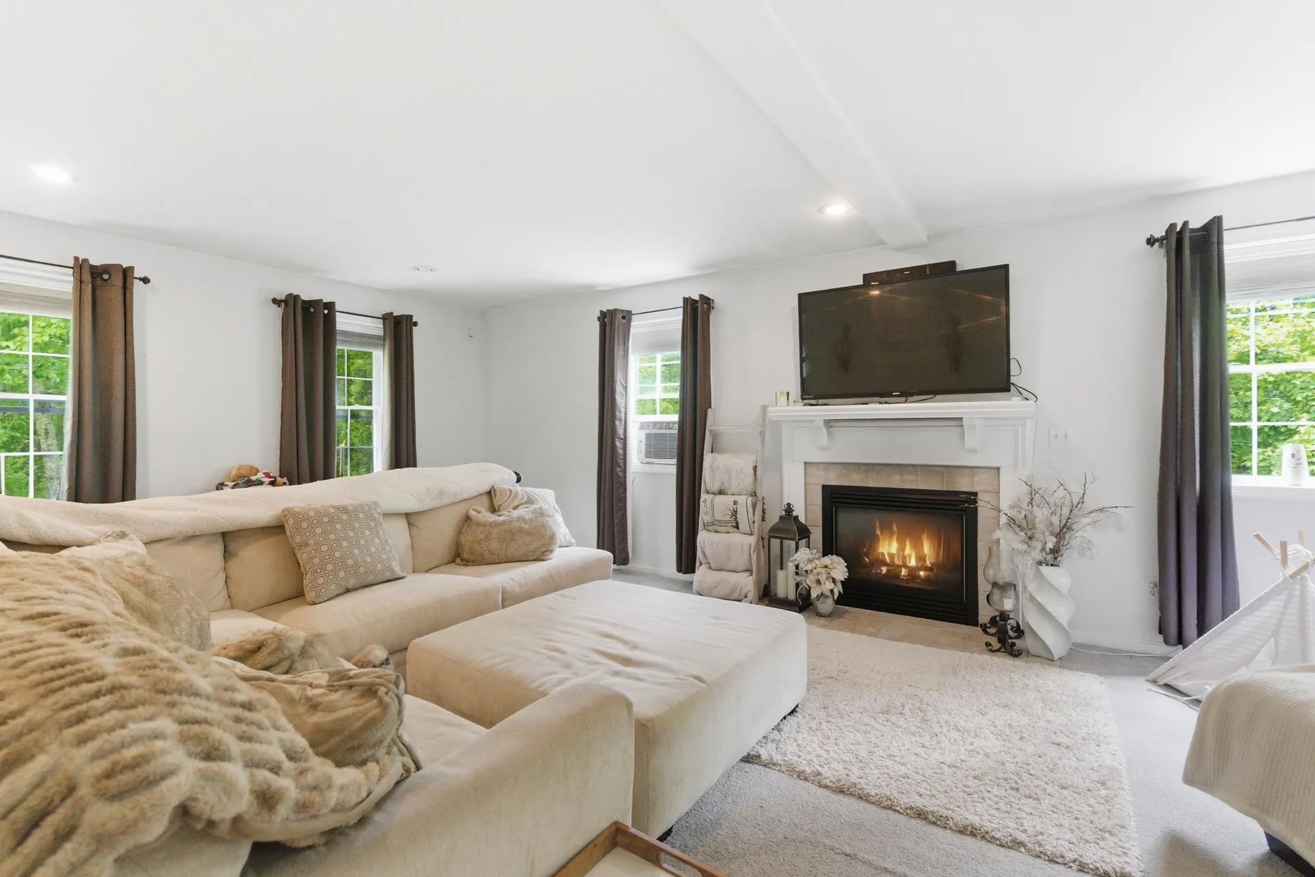 4 Norris Farm Road Raymond NH 03077