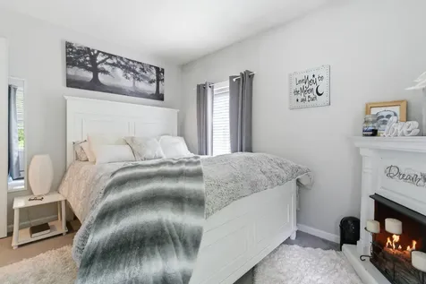 4 Norris Farm Road Raymond NH 03077