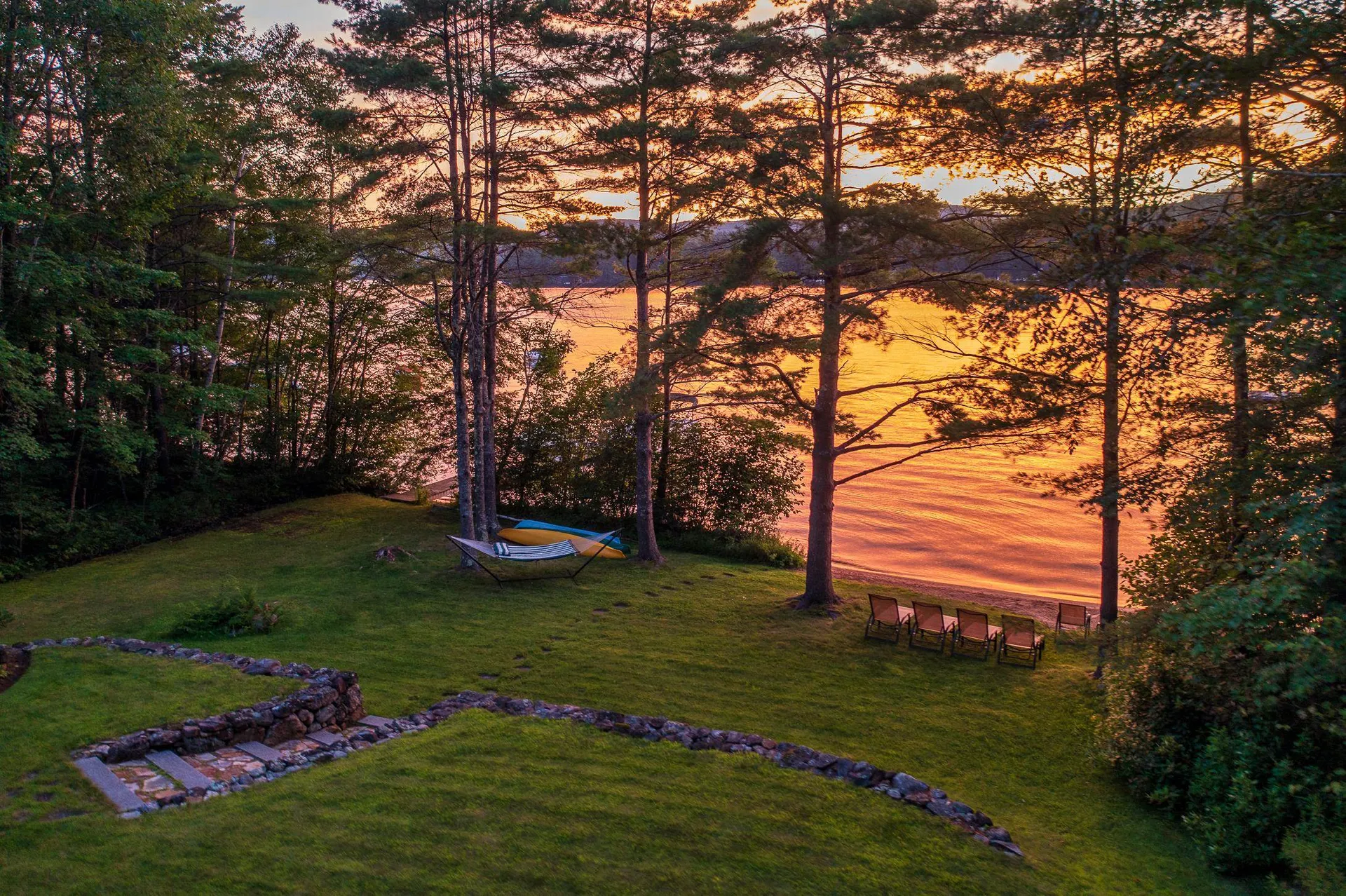 11 Squamasee Road Holderness NH 03245