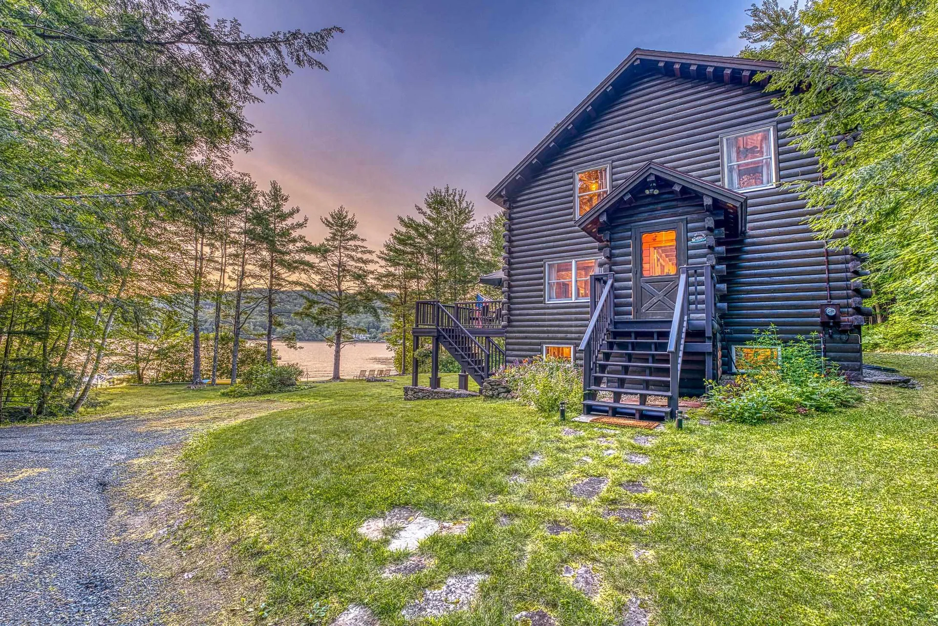 11 Squamasee Road Holderness NH 03245