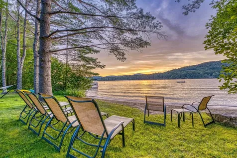 11 Squamasee Road Holderness NH 03245