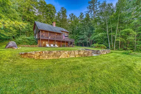 11 Squamasee Road Holderness NH 03245