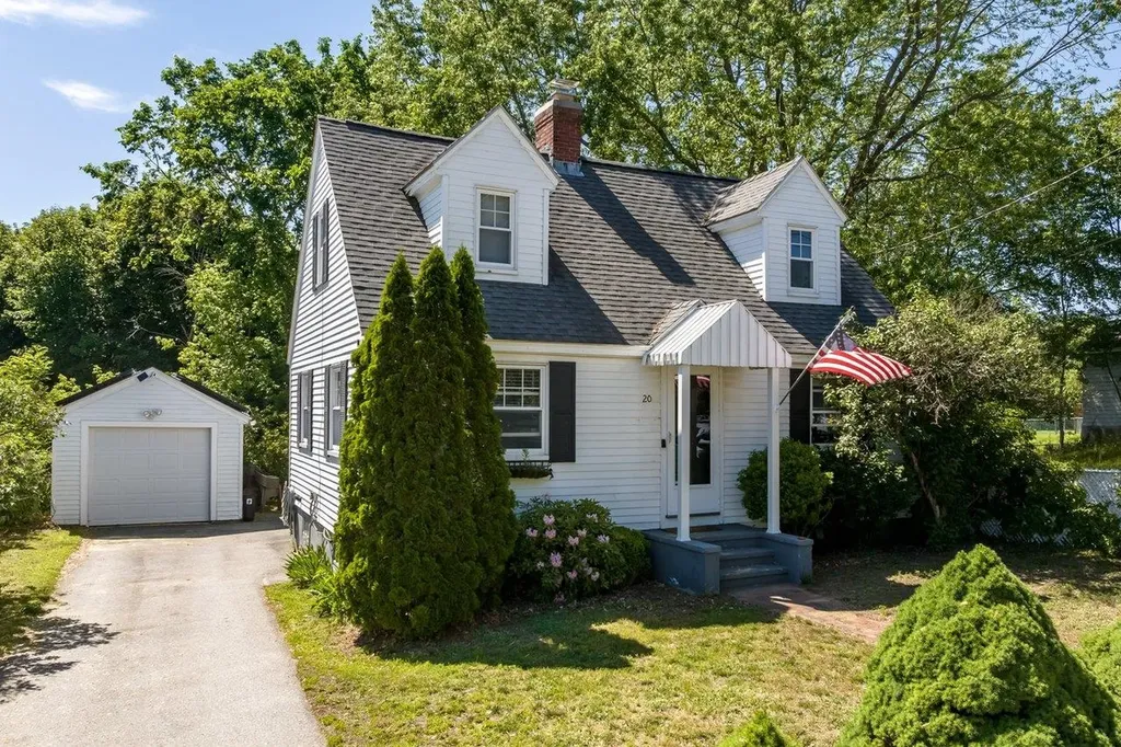 20 Upland Street Manchester NH 03102