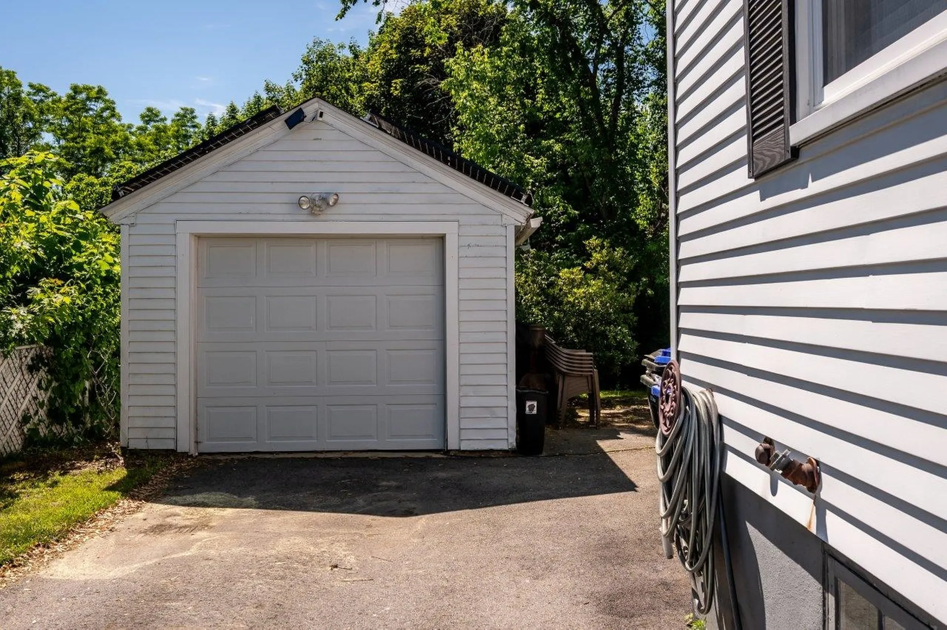 20 Upland Street Manchester NH 03102