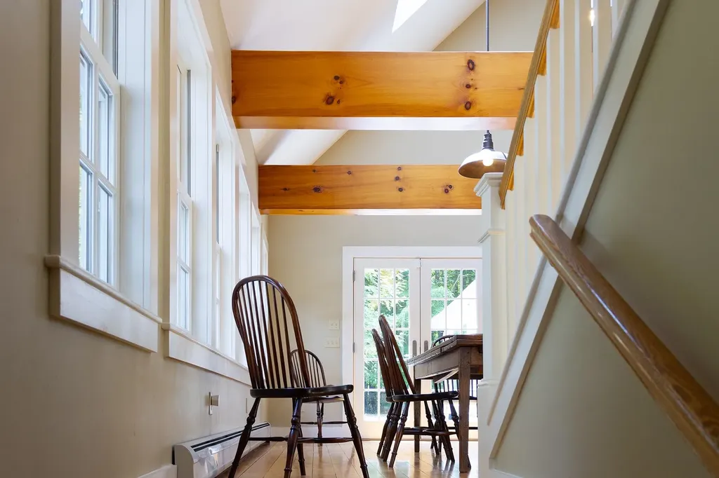 385 Irish Hill Road Hopkinton NH 03229