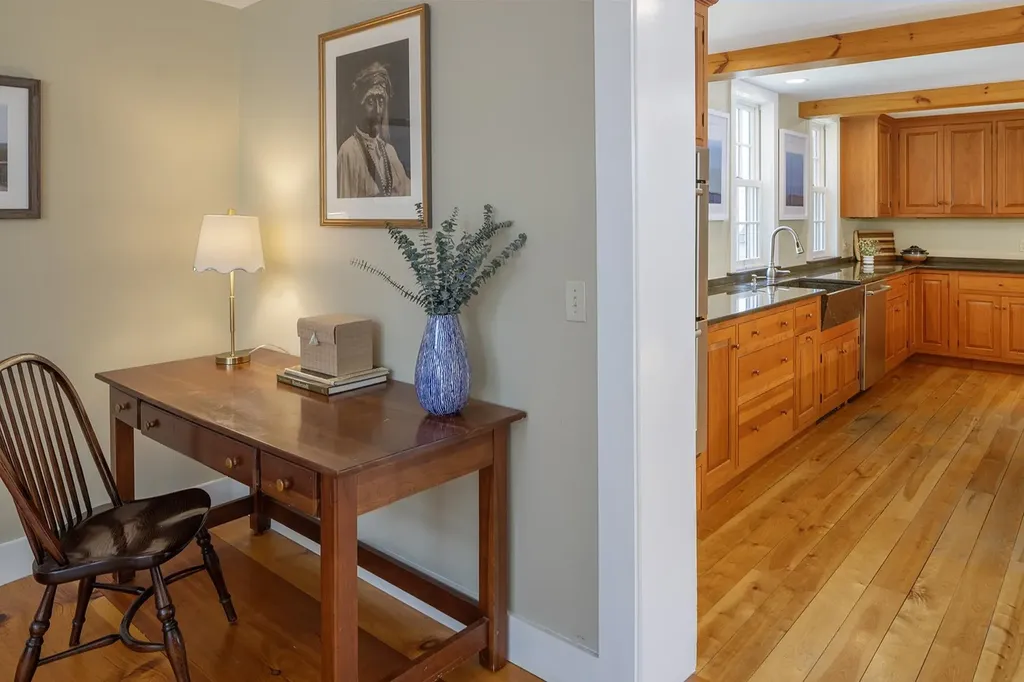 385 Irish Hill Road Hopkinton NH 03229