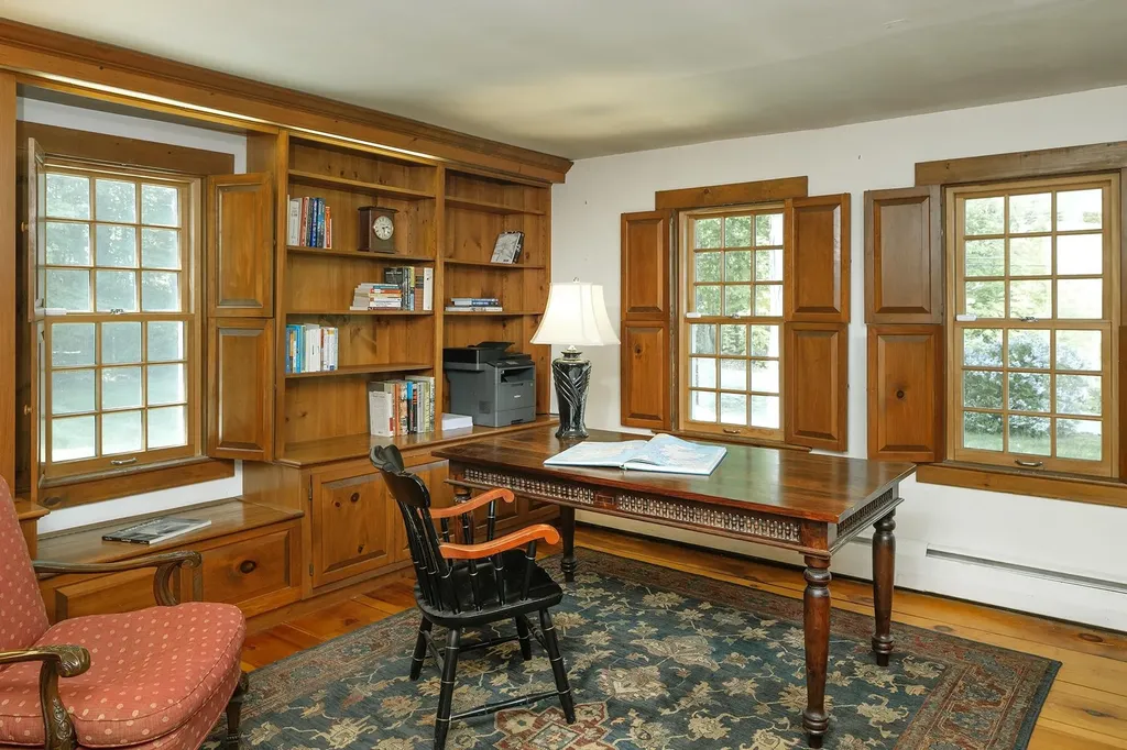 385 Irish Hill Road Hopkinton NH 03229