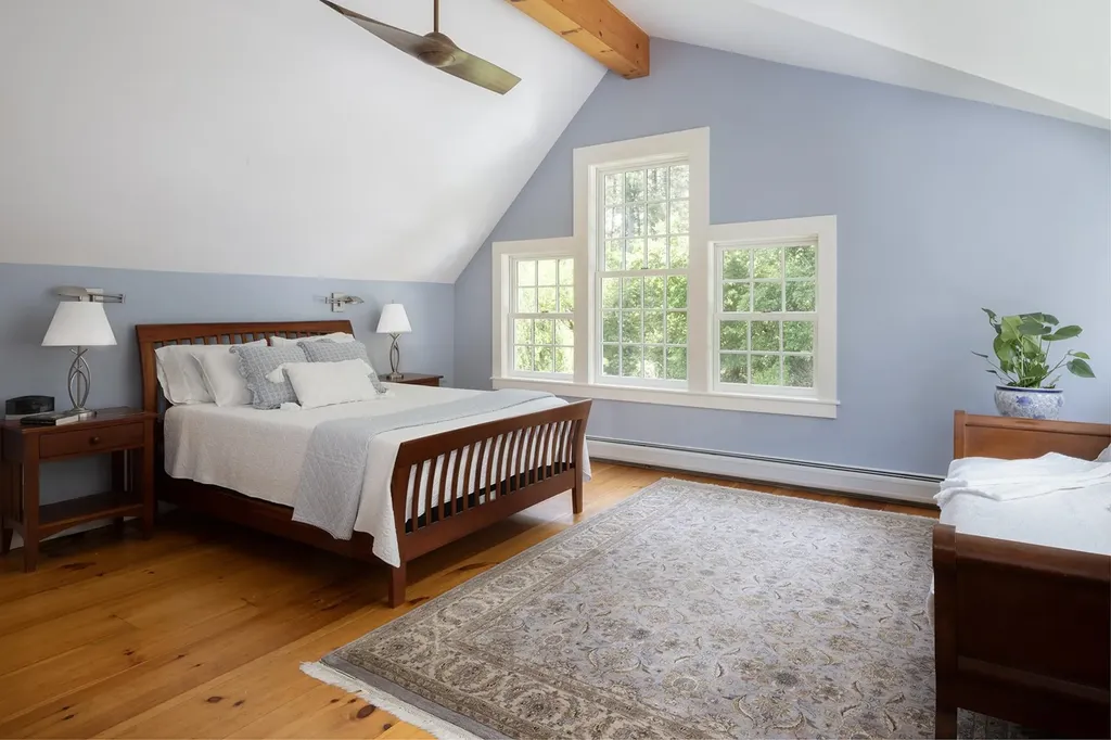 385 Irish Hill Road Hopkinton NH 03229