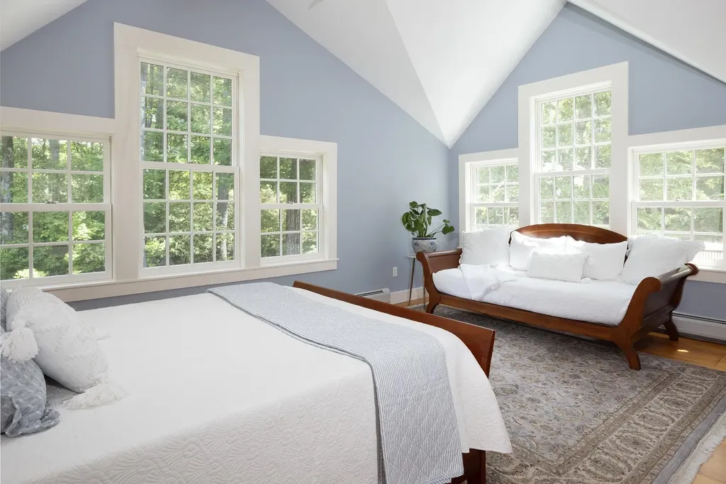 385 Irish Hill Road Hopkinton NH 03229