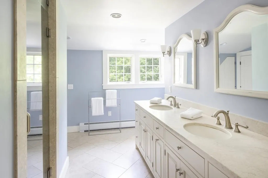 385 Irish Hill Road Hopkinton NH 03229