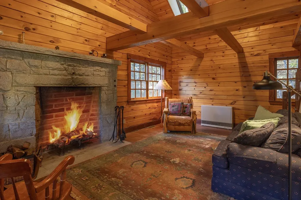 385 Irish Hill Road Hopkinton NH 03229
