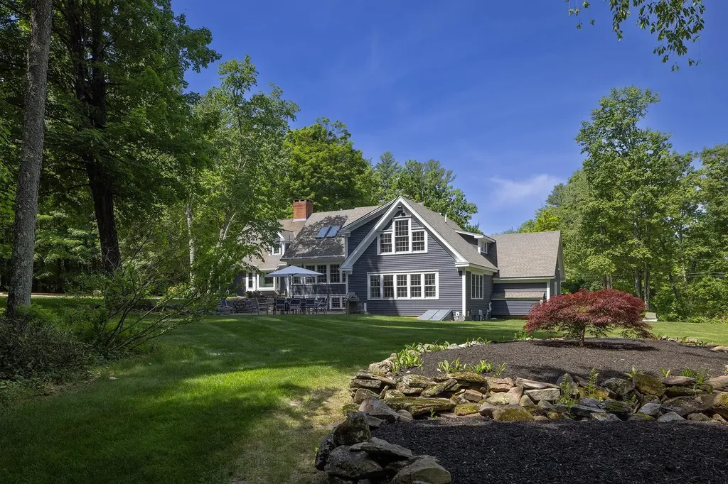 385 Irish Hill Road Hopkinton NH 03229