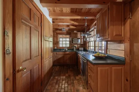 385 Irish Hill Road Hopkinton NH 03229