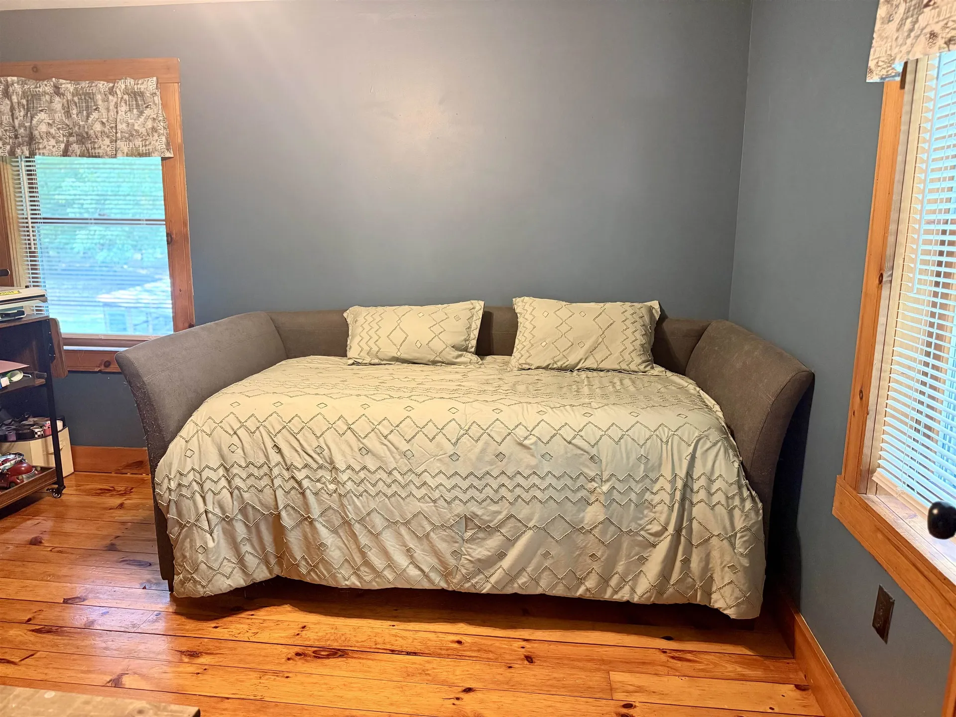83 Main Street Sandown NH 03873