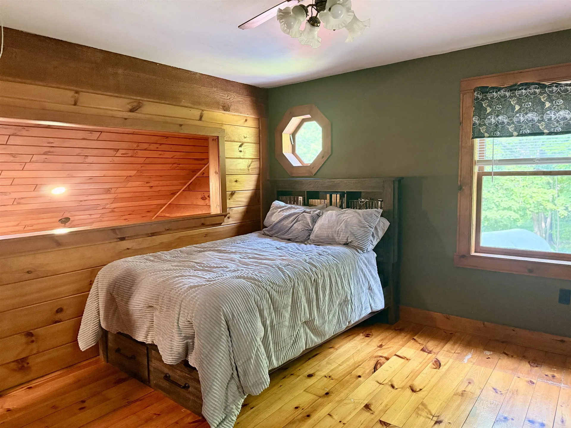 83 Main Street Sandown NH 03873