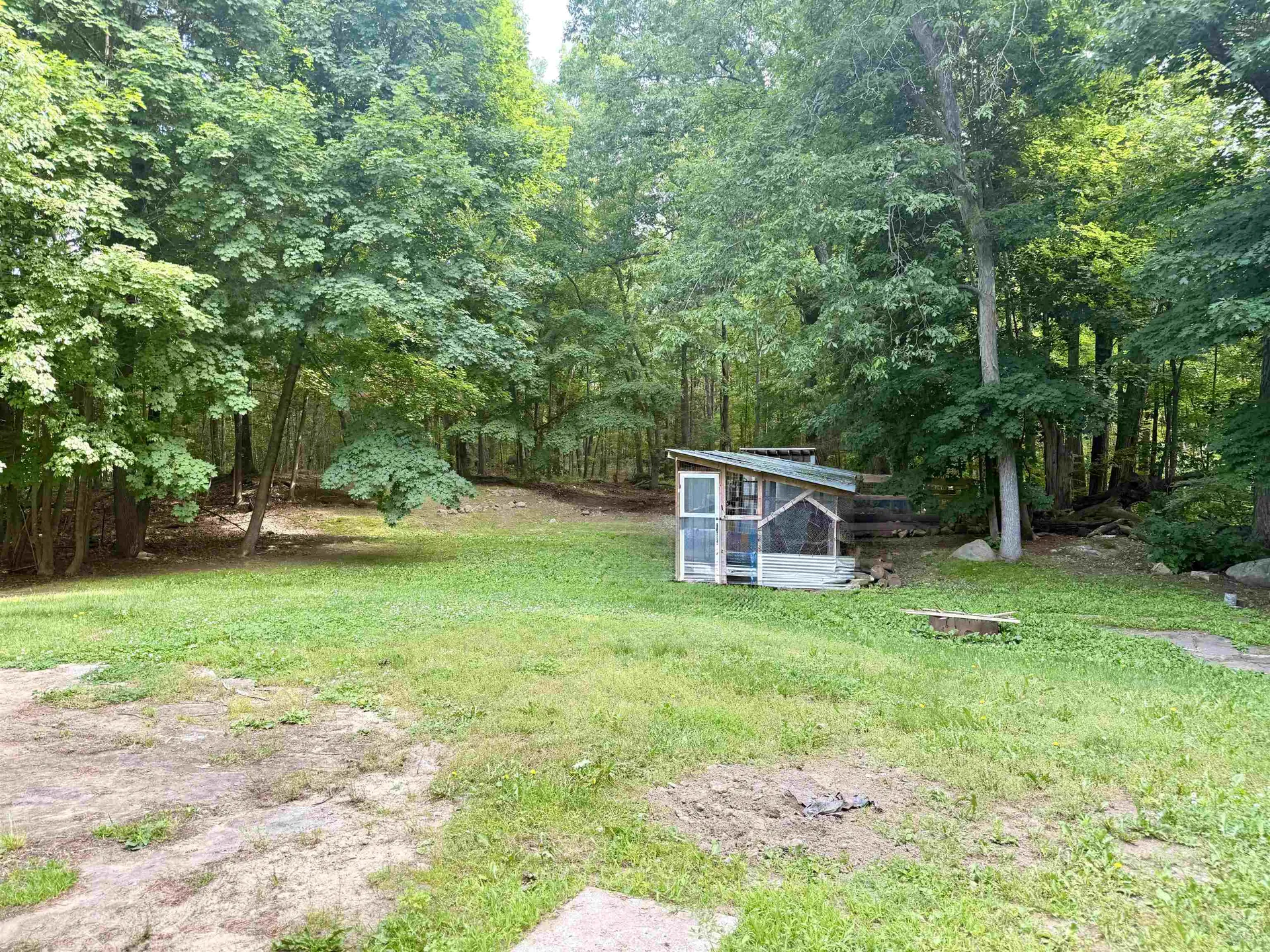 83 Main Street Sandown NH 03873