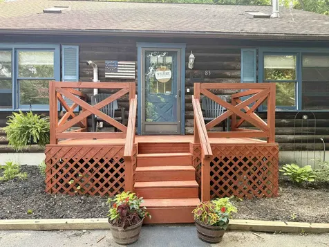 83 Main Street Sandown NH 03873
