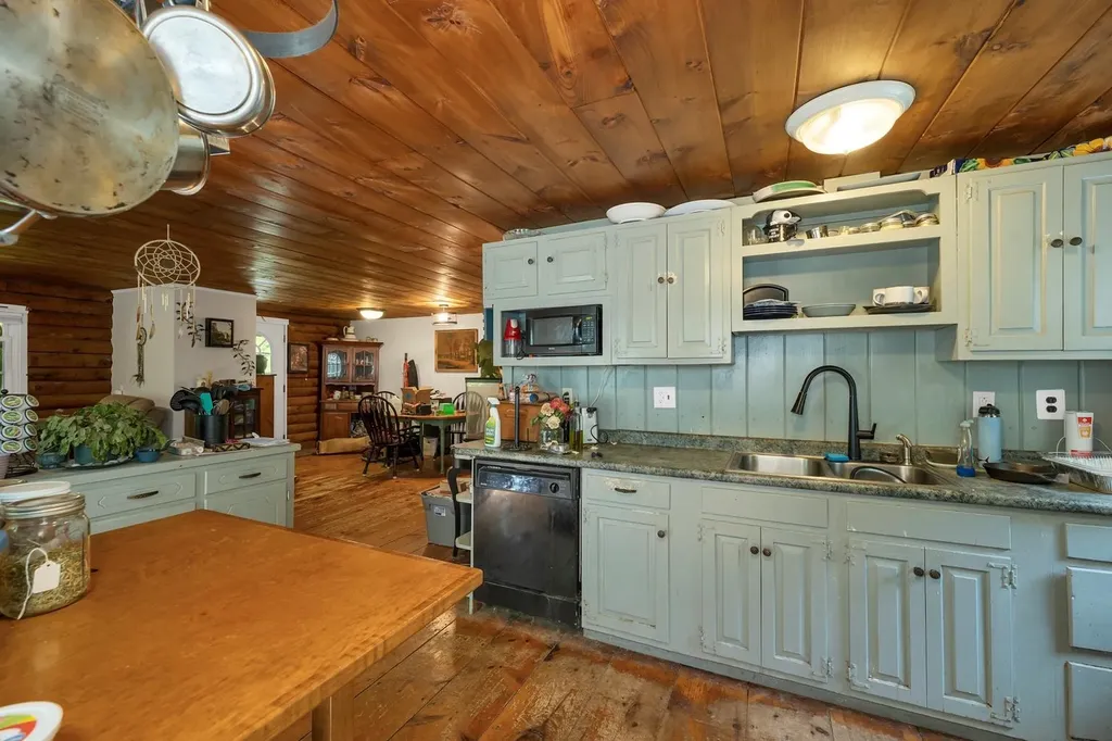 107 Orchard Hill Road Barrington NH 03825