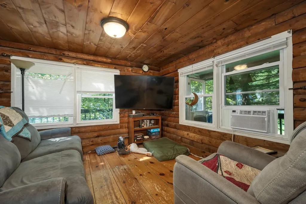 107 Orchard Hill Road Barrington NH 03825