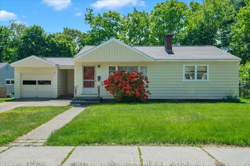 27 Brierwood Lane Burlington VT 05408