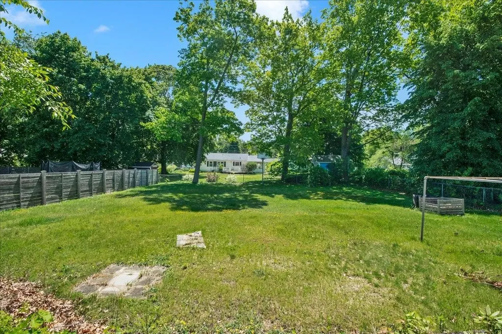 27 Brierwood Lane Burlington VT 05408