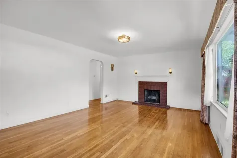 27 Brierwood Lane Burlington VT 05408